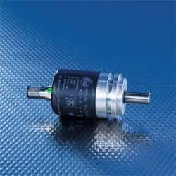 Абсолютный энкодер IFM Electronic RM9000 многооборотный с полноразмерным валом