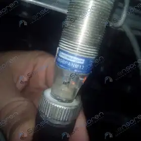 Оптический датчик Telemecanique XUB5BPANM12