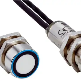 Ультразвуковой датчик SICK UD18-22DC221