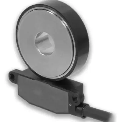Инкрементальный энкодер Baumer ITD49H00 2048 H NI KR1 E 19 IP67