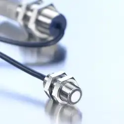 Датчик двойного листа Microsonic dbk+4/Empf/M12/3CDD/ M18