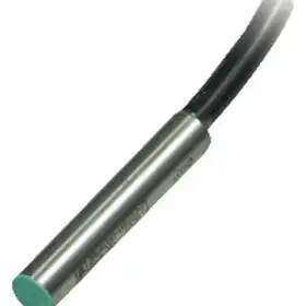 Индуктивный датчик Pepperl Fuchs NBB2-6,5S35-E2-0,3M-V3