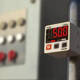 Датчик давления Autonics PSAN-1CV-R1/8