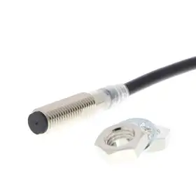 Индуктивный датчик Omron E2E-X3D18-T 2M